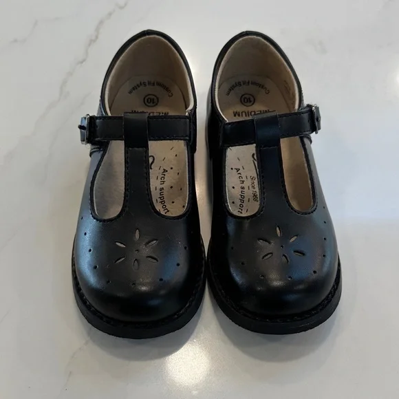 Footmates Black Sherry T strap Mary Jane Dress Shoes size 10 - Picture 1 of 6